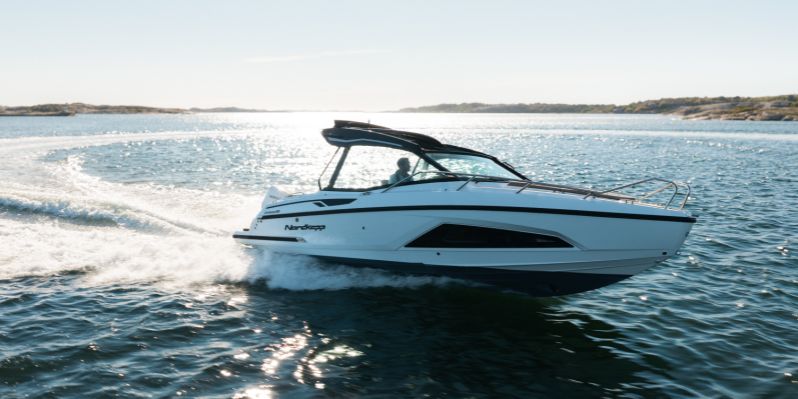 Comtesse 830